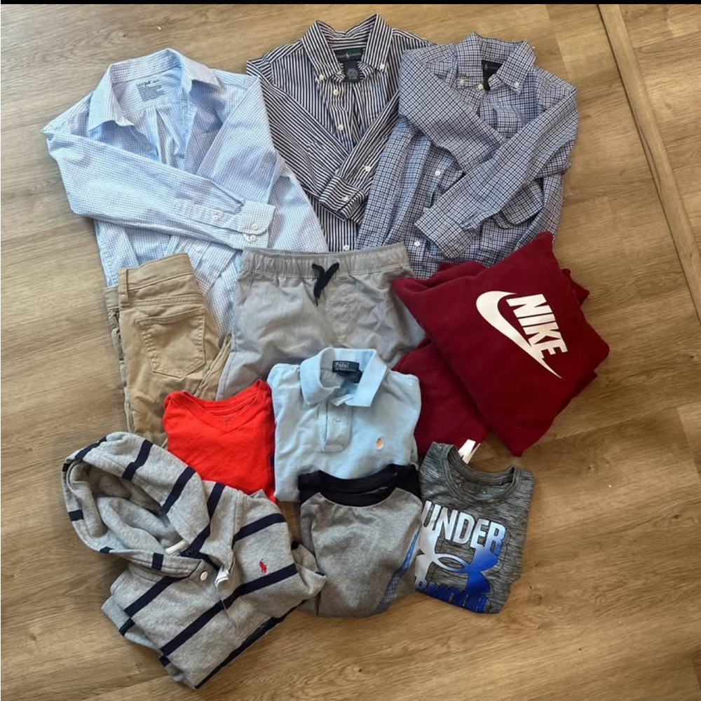 Boys 12 piece lot ! Great condition smoke/pet free